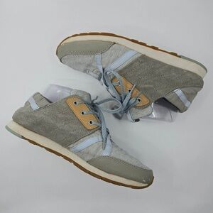 Forsake Shoreline Shoes. Size 8. Excellent condition.